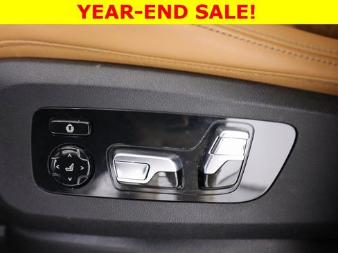 Used 2023 BMW X7 xDrive40i w/ Executive Package image 20