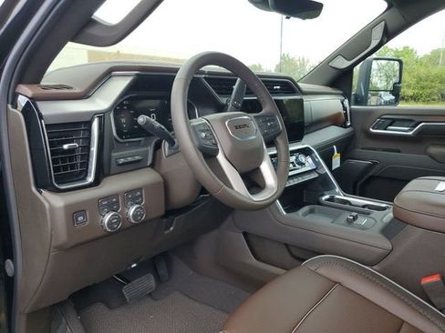 New 2026 GMC Sierra 2500 Denali w/ Denali Reserve Package AWD/4WD image 21