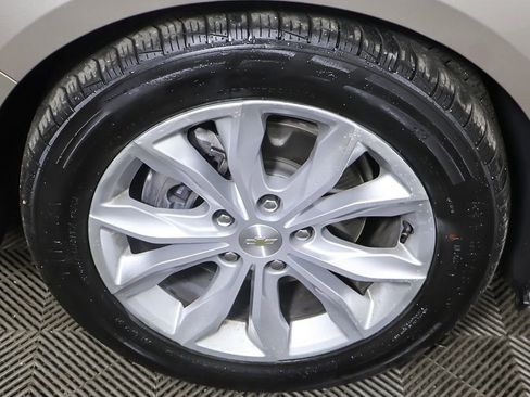 Used 2024 Chevrolet Malibu LT image 15