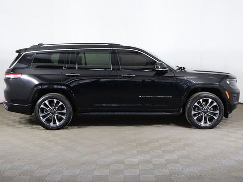 Used 2023 Jeep Grand Cherokee L Overland w/ Luxury Tech Group IV AWD/4WD image 23