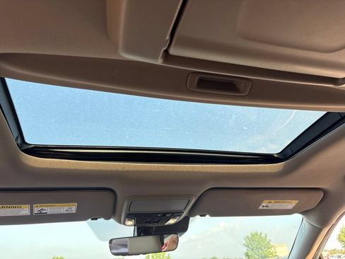 Used 2022 Honda Pilot Elite image 21
