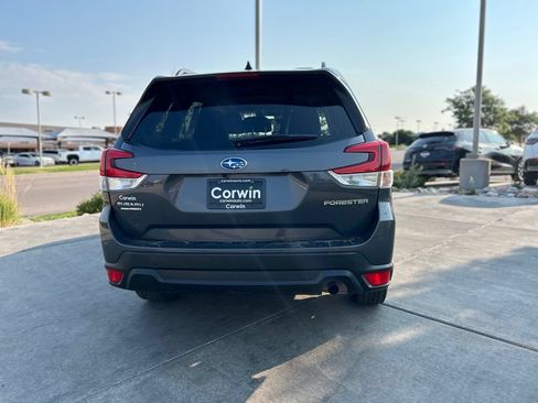 Used 2024 Subaru Forester Premium AWD/4WD image 6