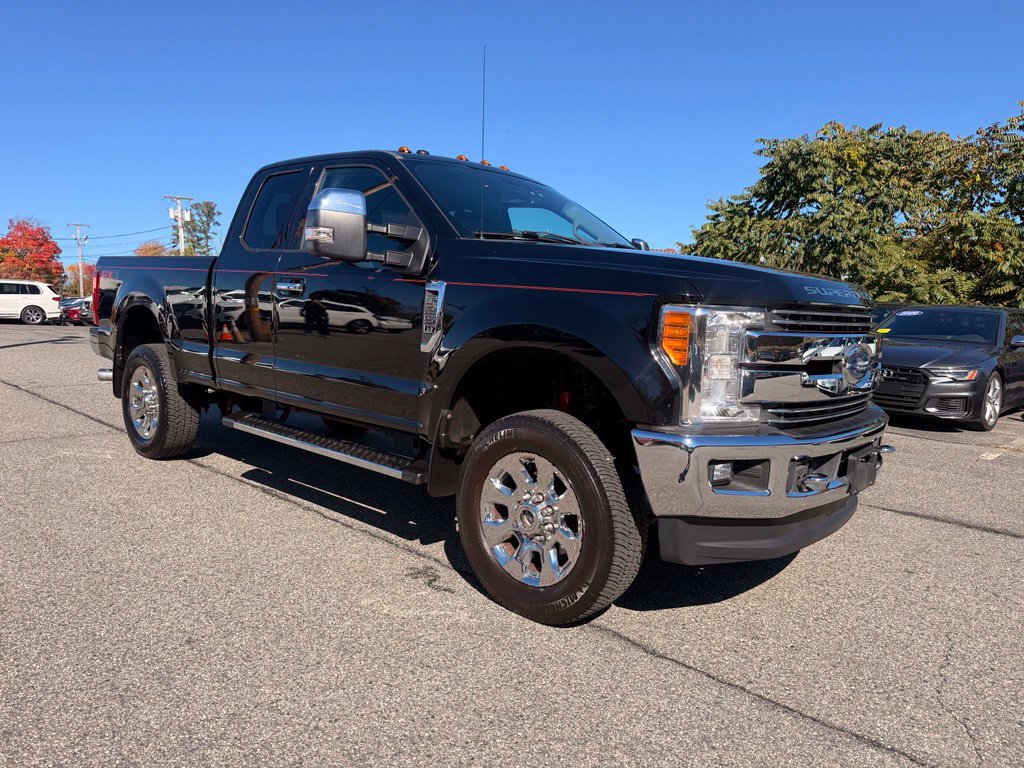 Used 2017 Ford F250 Lariat w/ Chrome Package AWD/4WD image 9