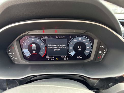 Used 2023 Audi Q3 2.0T Premium image 21