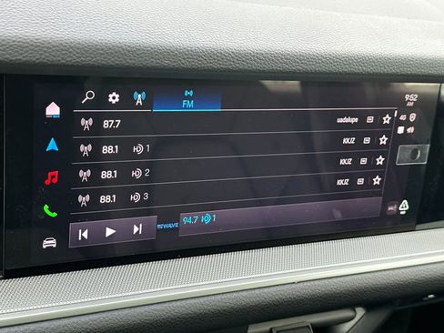 New 2026 Porsche Cayenne image 21