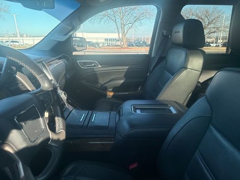 Used 2016 GMC Yukon Denali w/ Open Road Package image 8