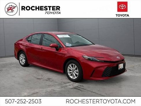 Used 2025 Toyota Camry LE FWD image 61