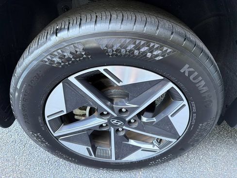 Used 2025 Hyundai Tucson SEL AWD/4WD image 17