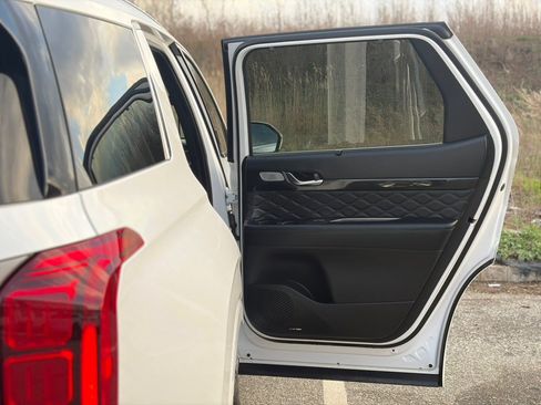 Used 2020 Hyundai Palisade Limited image 18