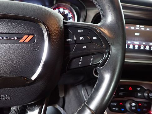 Used 2019 Dodge Challenger SXT RWD image 26