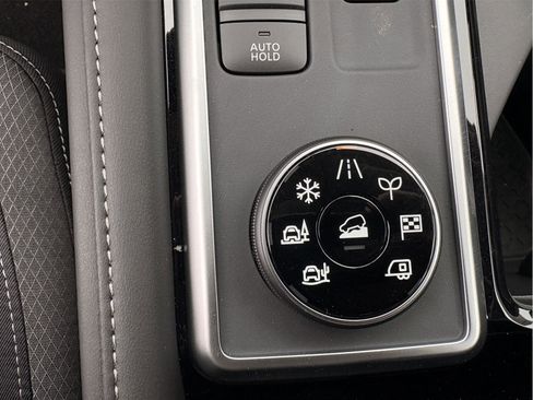 New 2026 Nissan Pathfinder SV AWD/4WD image 26