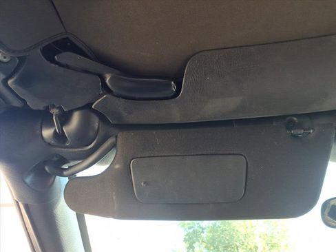 Used 2006 Chrysler Sebring GTC w/ Security Group image 17