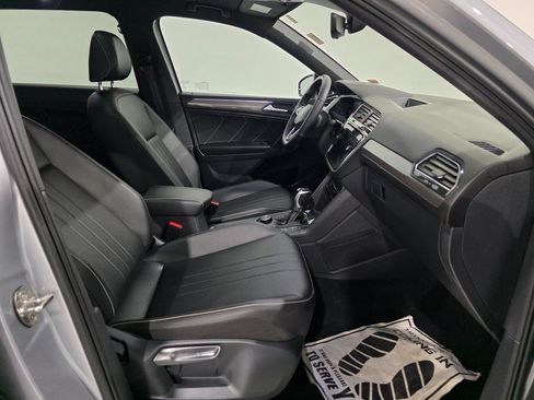 Used 2022 Volkswagen Tiguan SE R-Line image 23