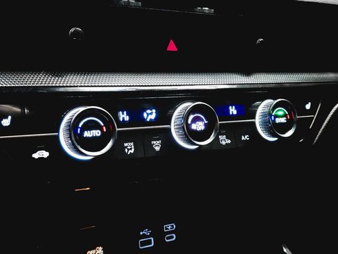 Used 2024 Honda CR-V Sport Touring image 29