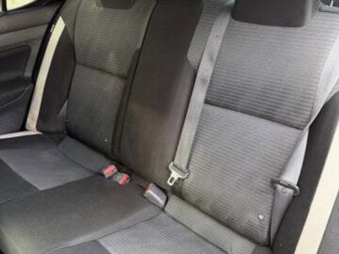 Used 2021 Nissan Versa SV image 20