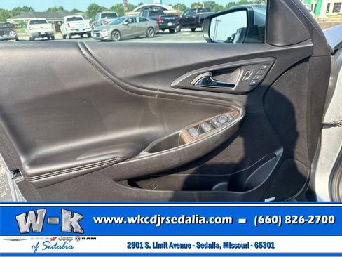 Used 2024 Chevrolet Malibu LT FWD image 16