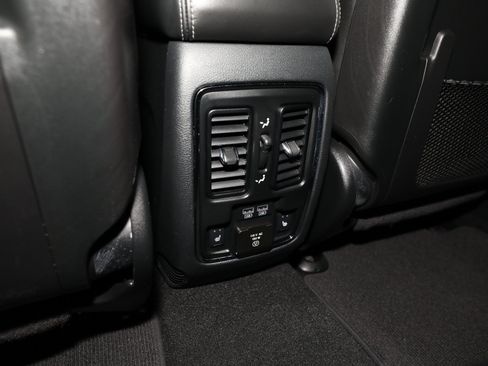Used 2019 Jeep Grand Cherokee SRT AWD/4WD image 48