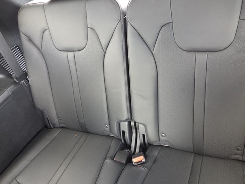 Used 2022 Kia Sorento EX w/ Panoramic Sunroof Package FWD image 6