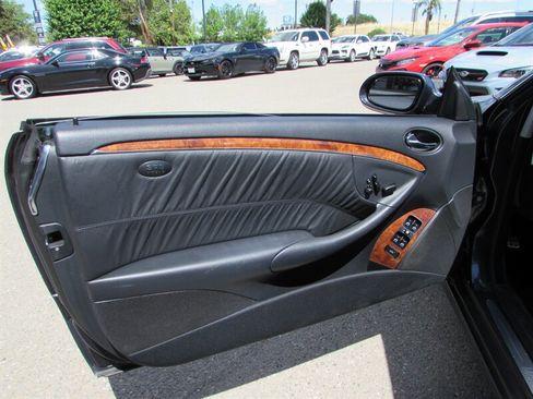 Used 2008 Mercedes-Benz CLK 350 Coupe image 7