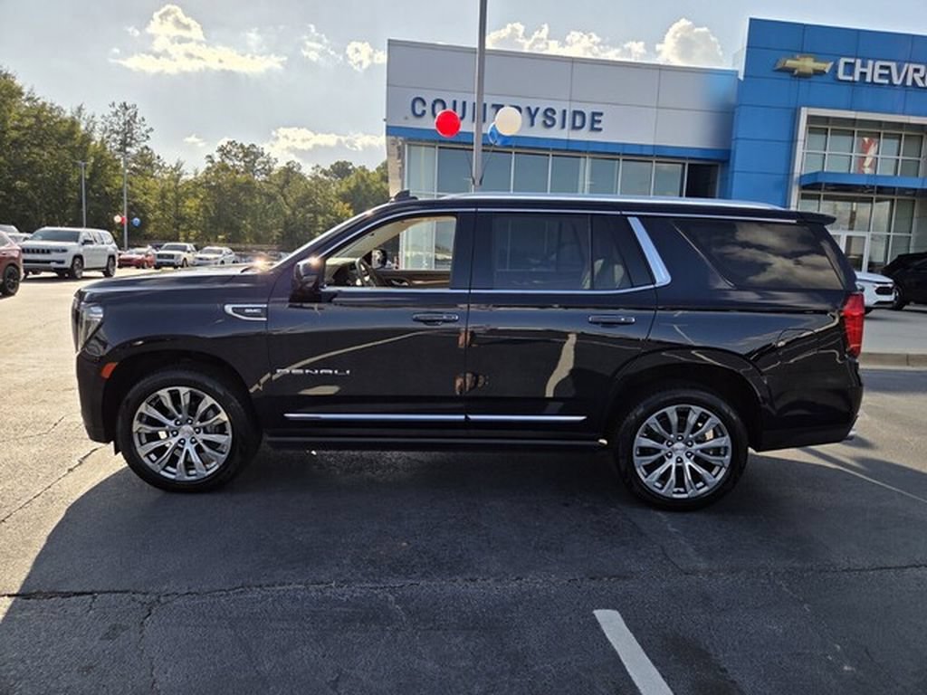 Used 2022 GMC Yukon Denali AWD/4WD image 2