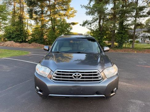 Used 2010 Toyota Highlander Limited image 2