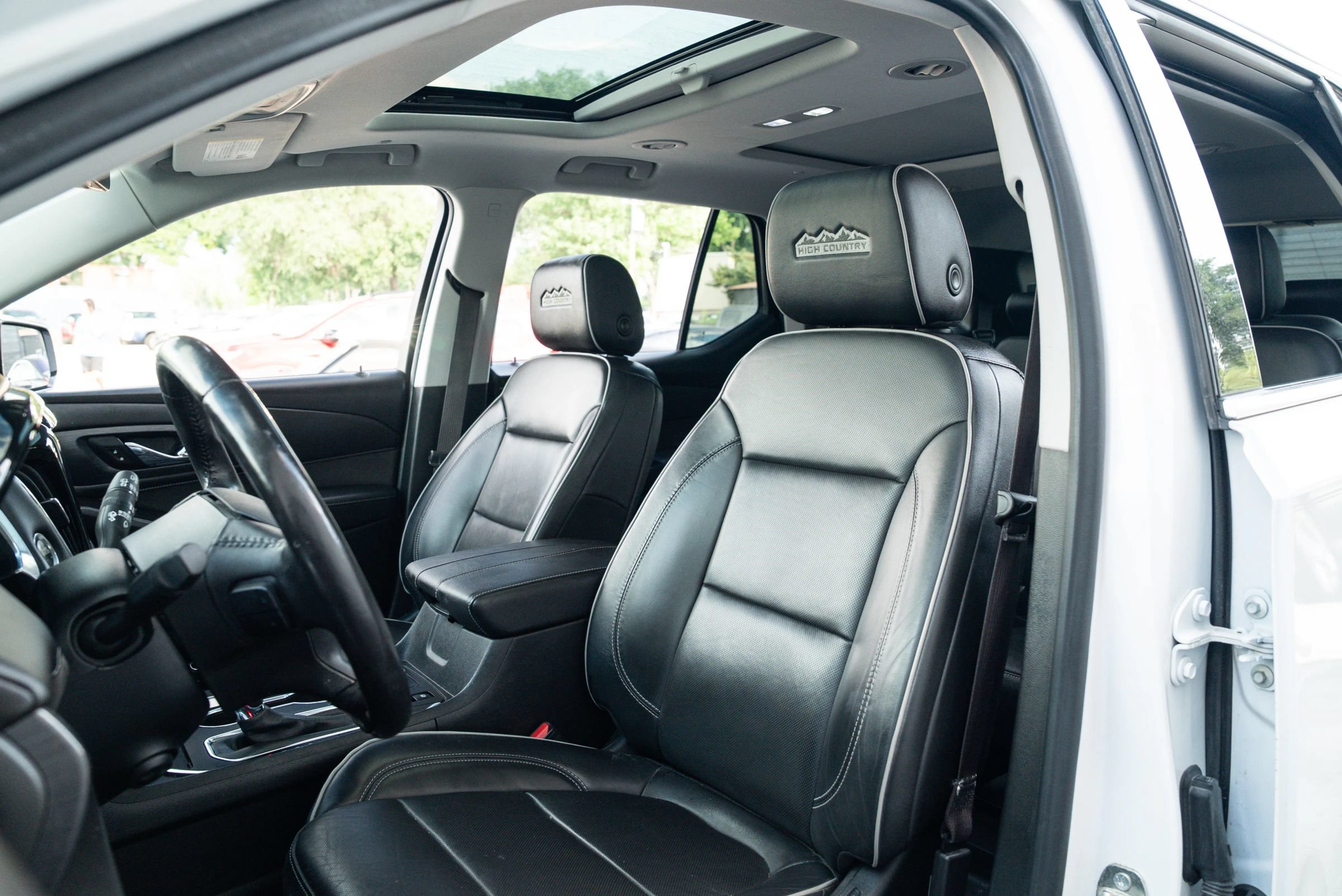 Used 2020 Chevrolet Traverse High Country AWD/4WD image 17