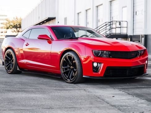 Used 2010 Chevrolet Camaro SS w/ RS Package image 7