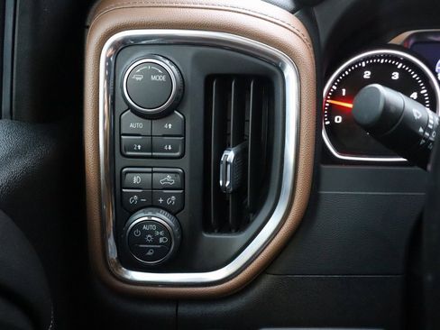 Used 2023 Chevrolet Silverado 3500 High Country w/ Z71 Off-Road Package image 7