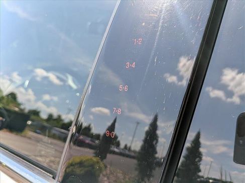 Used 2013 Lincoln MKZ FWD image 25