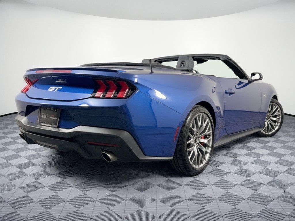 Used 2024 Ford Mustang GT Premium RWD image 32