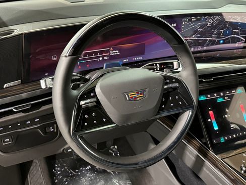 New 2025 Cadillac Escalade ESV Luxury image 12