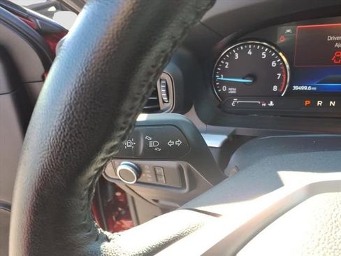 Used 2022 Ford Explorer XLT image 27