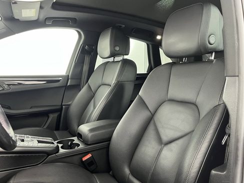 Used 2021 Porsche Macan S image 5