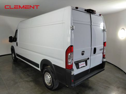 Used 2026 RAM ProMaster 2500 w/ Convenience Group FWD image 7