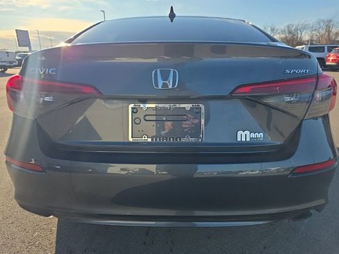 Used 2022 Honda Civic Sport image 6