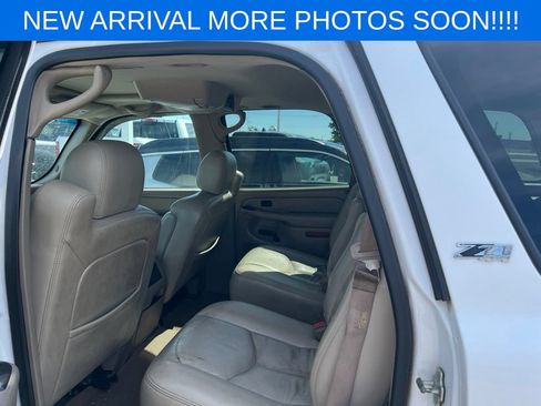 Used 2005 Chevrolet Tahoe Z71 w/ Preferred Equipment Group AWD/4WD image 17