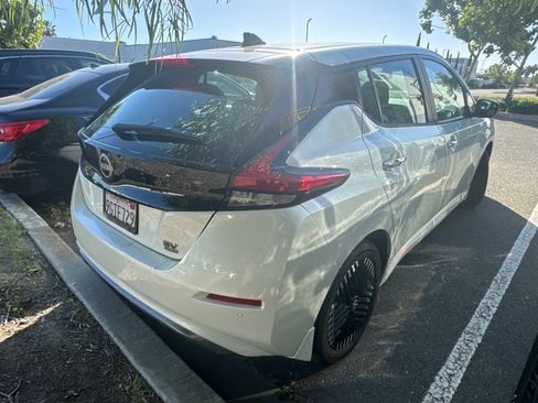 Certified 2023 Nissan Leaf SV Plus FWD image 5