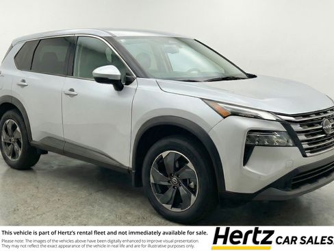 Used 2025 Nissan Rogue SV FWD image 1