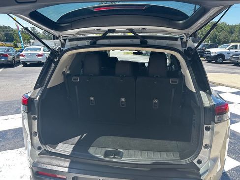 Used 2023 Nissan Pathfinder S FWD image 5