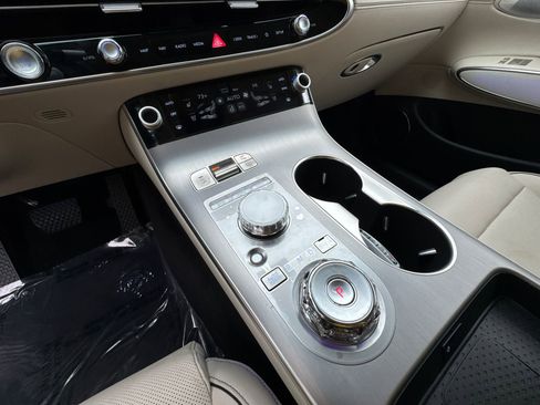 Used 2026 Genesis GV70 2.5T Advanced image 27