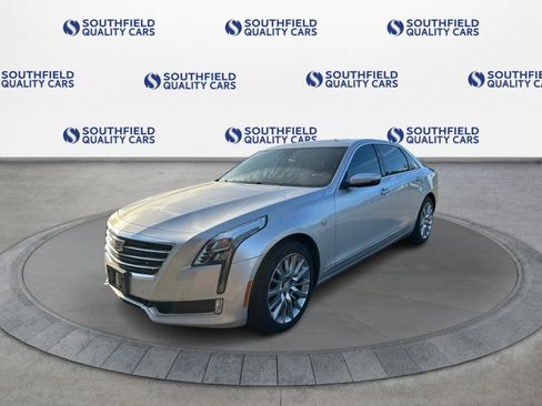Used 2018 Cadillac CT6 Luxury AWD/4WD image 2