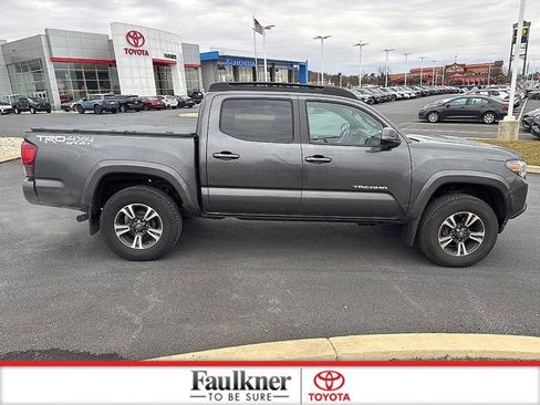 Certified 2019 Toyota Tacoma TRD Sport image 8