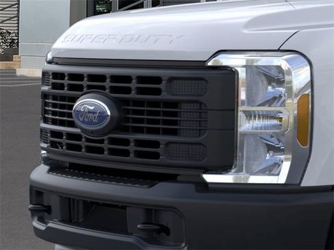 New 2026 Ford F250 XL w/ 360-Degree Camera Package image 17