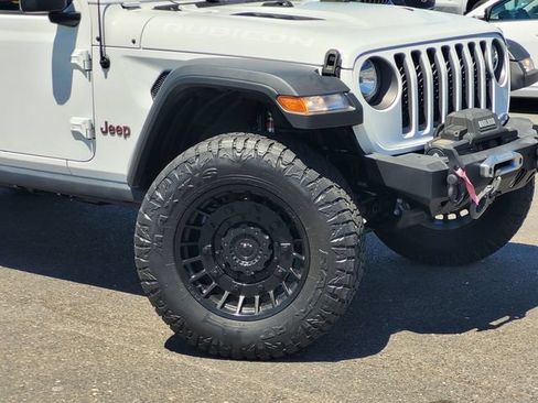 Used 2021 Jeep Gladiator Rubicon w/ Trailer Tow Package AWD/4WD image 9