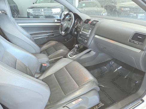 Used 2007 Volkswagen Golf 2-Door FWD image 24