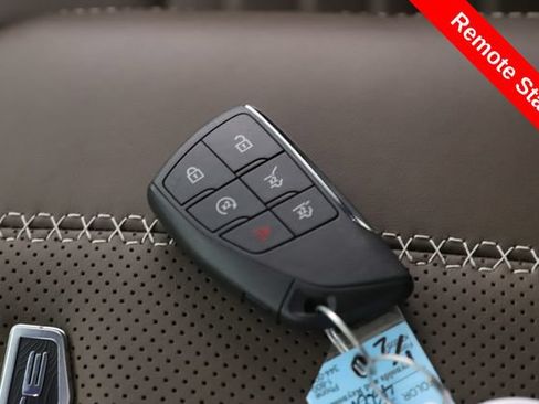 Used 2026 GMC Yukon Denali Ultimate AWD/4WD image 3