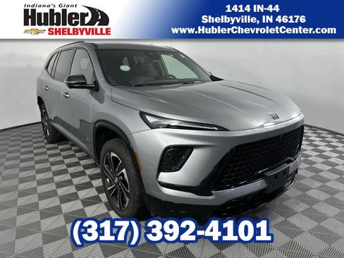 Used 2025 Buick Enclave Sport Touring image 1