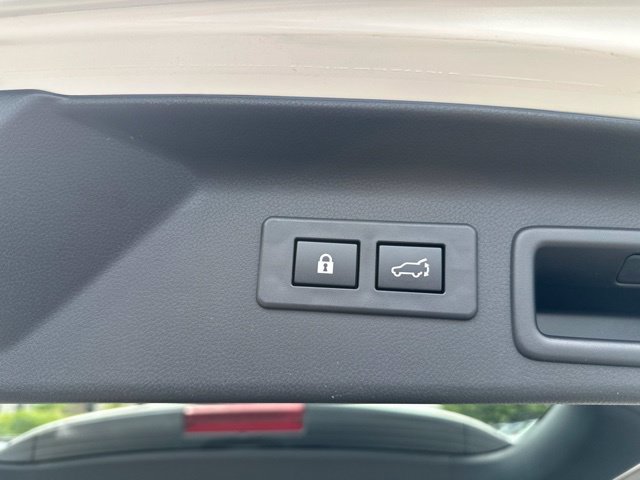 Certified 2025 Subaru Forester Premium AWD/4WD image 28
