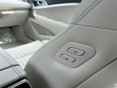 New 2026 Genesis G70 2.5T Prestige image 9