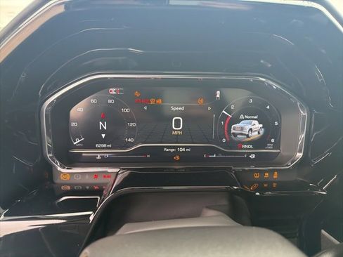 Used 2025 GMC Sierra 1500 Elevation image 7